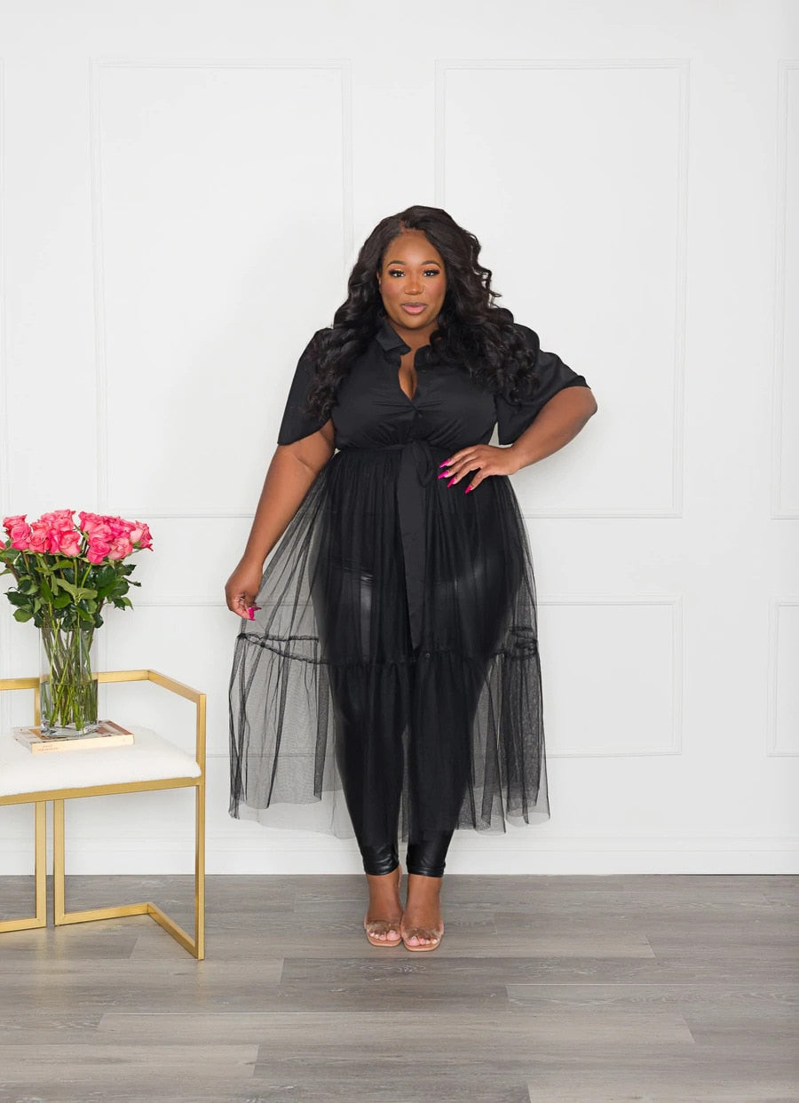 Plus size Short sleeve collard top with mesh bottom